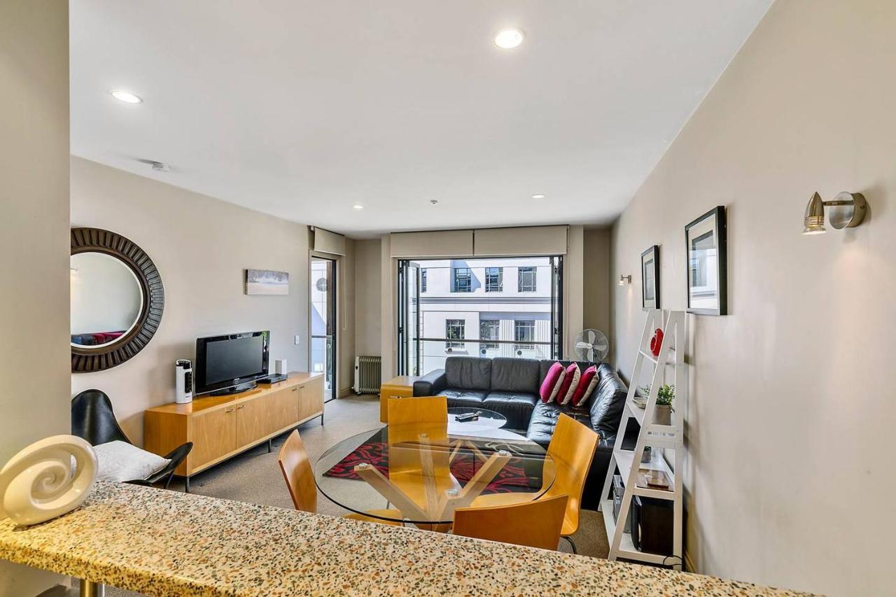 Enormous One Bedroom Beauty In Cbd! Free Parking Auckland Kültér fotó