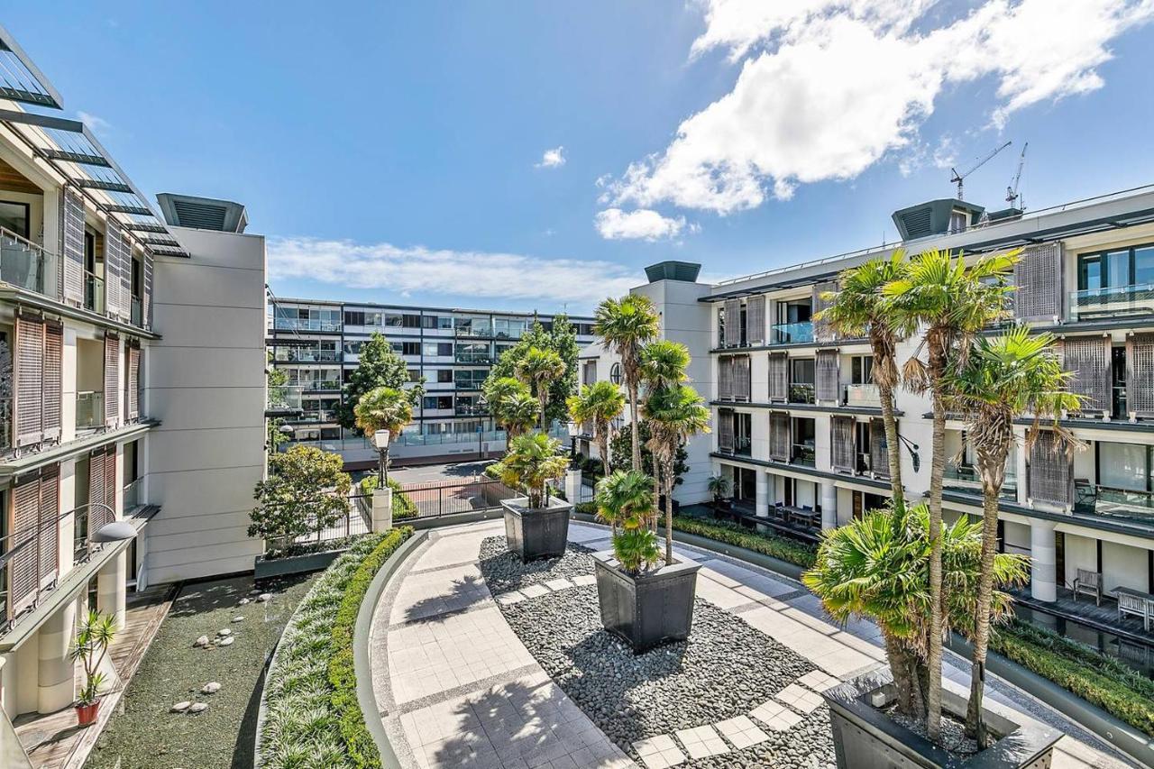 Enormous One Bedroom Beauty In Cbd! Free Parking Auckland Kültér fotó