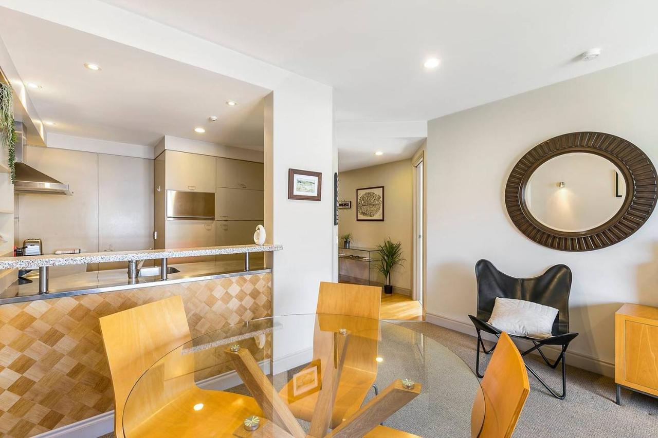 Enormous One Bedroom Beauty In Cbd! Free Parking Auckland Kültér fotó